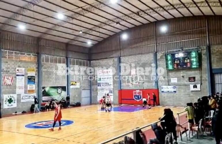 Imagen de Uni&oacute;n se qued&oacute; con el cl&aacute;sico de la Reserva B