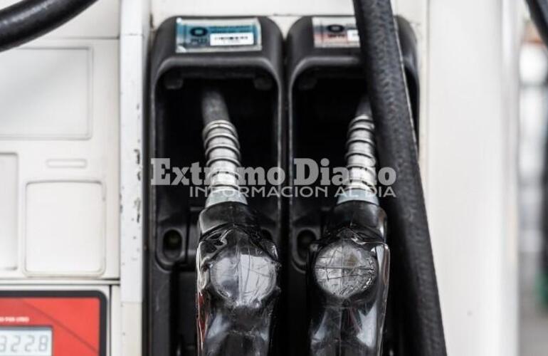 Imagen de Venci&oacute; el acuerdo de precios con el gobierno y aument&oacute; de nuevo la nafta