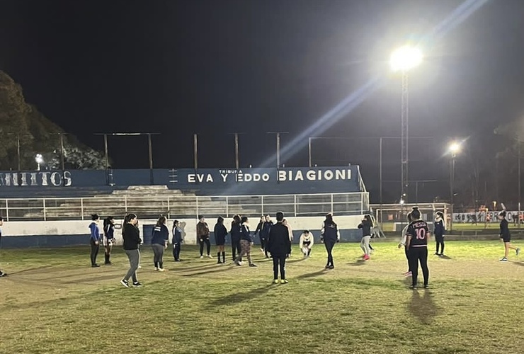 La Primera de A.S.A.C. debutó con una derrota en la Liga del Litoral.