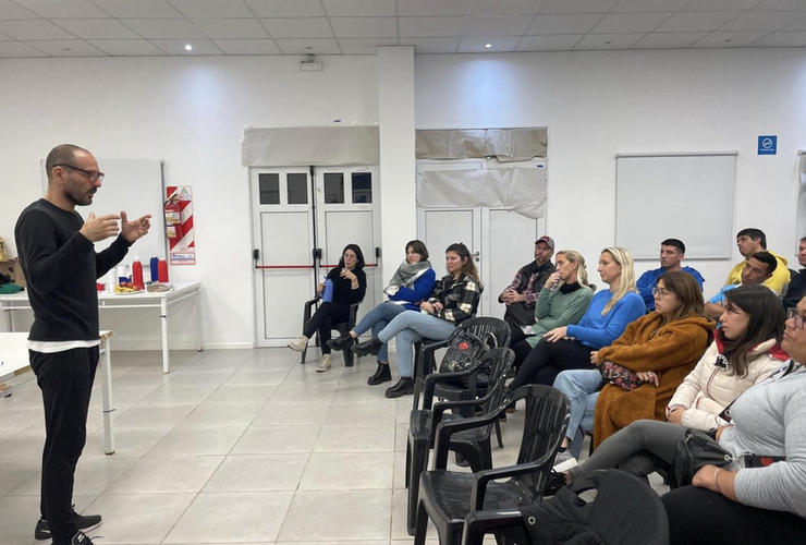 Imagen de Kurt Lutman volvió a General Lagos y realizó charla con integrantes de los Clubes sobre 'Deporte e Inclusión'.