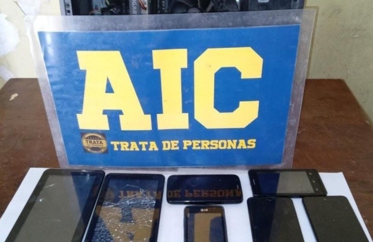 El material que resta peritar, el cual fue secuestrado el pasado viernes. (Prensa AIC)