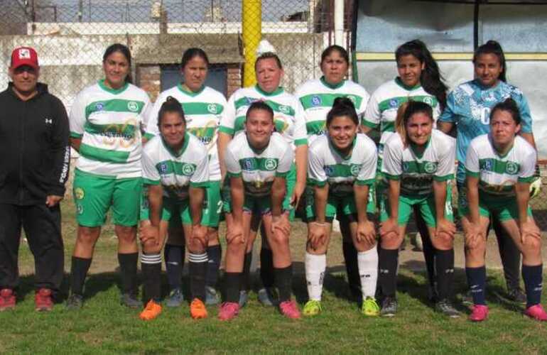 Imagen de Amigos de la Estación debutó ganando en el Torneo de Fútbol Femenino.