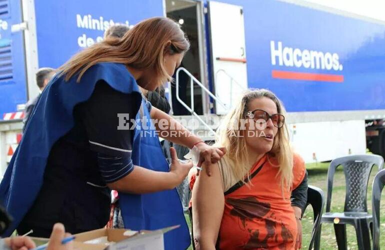 Imagen de Cuidados de la Salud: Gran jornada en el Paseo Pedro Spina y en el Centro de Salud