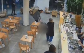 El ingreso de Barbieri qued&oacute; grabado por las c&aacute;maras de la helader&iacute;a.
