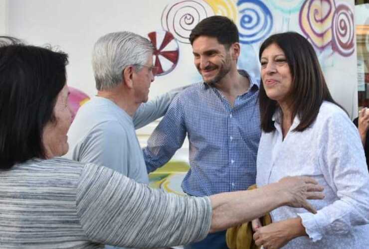 Imagen de Maxi Pullaro y Clara García: En una semana empieza el cambio en Santa Fe