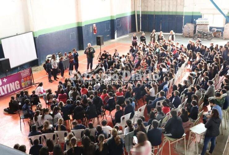 Imagen de Fighiera: Se realizó la charla sobre bullying