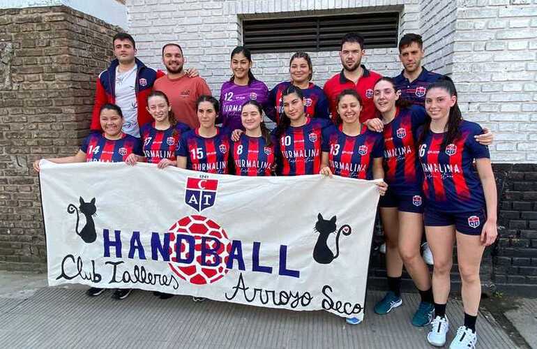 Imagen de La Primera Femenina del C.A.T. quedó entre las 4 mejores del Nacional