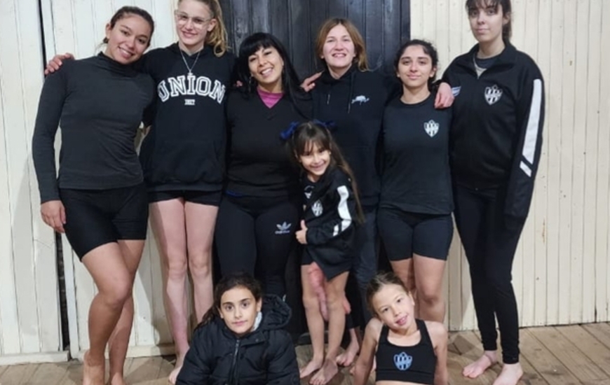 Imagen de Uni&oacute;n competir&aacute; internacionalmente con Acrobacias en Tela en Rosario.
