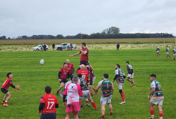 Imagen de Talleres ganó como local ante Roldán Rugby Club por la fecha 8.