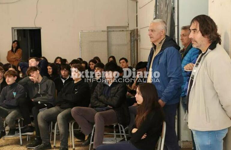 Imagen de Construir seguridad ciudadana: Primera jornada con los alumnos de las escuelas secundarias