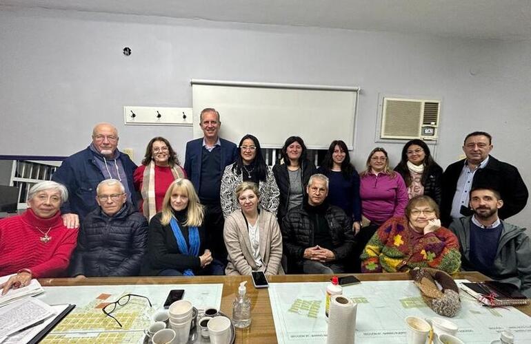 En esta foto, los representantes de las distintas instituciones participantes.