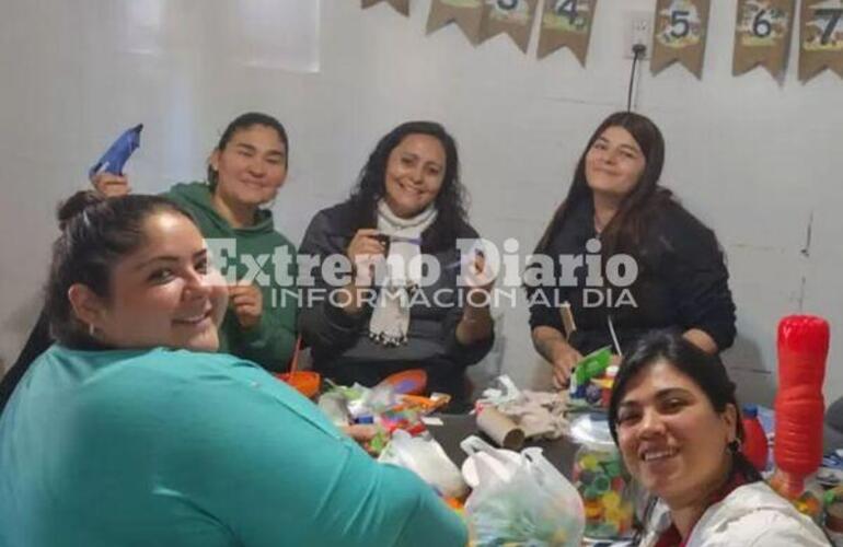 Imagen de El Centro de Cuidado Infantil prepara los festejos para el Día de la Primavera