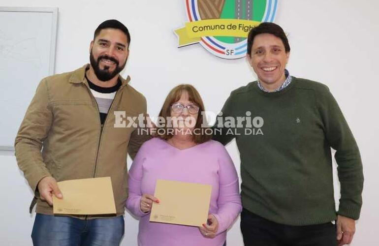 Imagen de La Comuna de Fighiera entreg&oacute; aportes a escritores locales