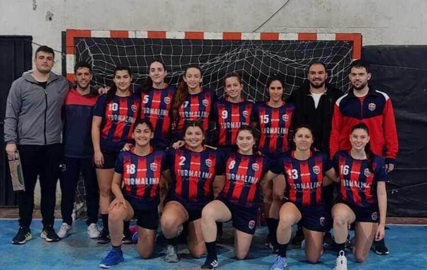Imagen de Exitosa participaci&oacute;n de Talleres en el Nacional de Handball Femenino.