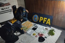 Imagen de Múltiples allanamientos contra una banda narco que operaba en zona noroeste: siete detenidos, armas y droga secuestrada