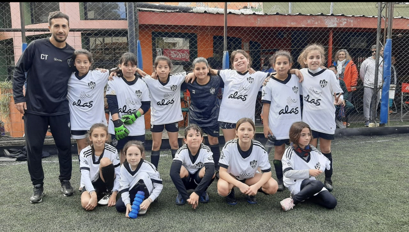 Imagen de El f&uacute;tbol femenino de Uni&oacute;n, tuvo su 1er Encuentro Amistoso.