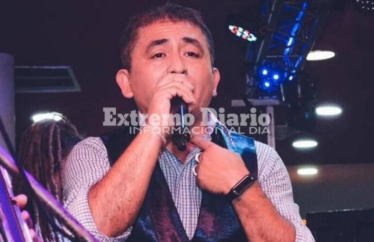 Imagen de Murió el cantante tropical Huguito Flores en un accidente vial; también fallecieron su esposa y cuñado