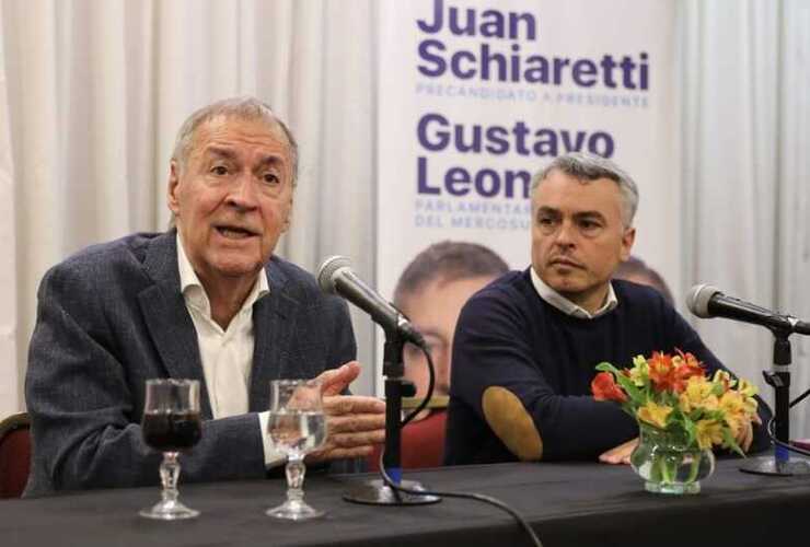 Imagen de Schiaretti junto a Paulón en Rosario: Necesitamos dirigentes que se ocupen de los verdaderos problemas de la gente