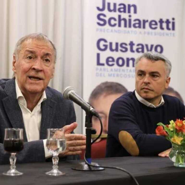 Imagen de Schiaretti junto a Paulón en Rosario: Necesitamos dirigentes que se ocupen de los verdaderos problemas de la gente
