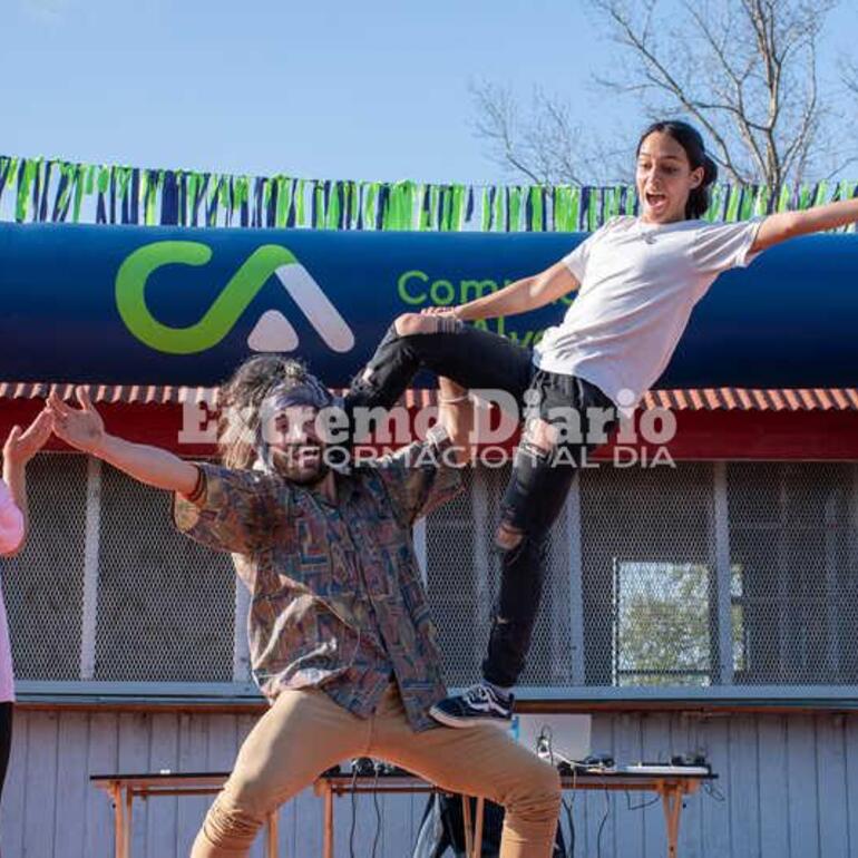 Imagen de La Comuna de Alvear celebró el día de la primavera y el del estudiante