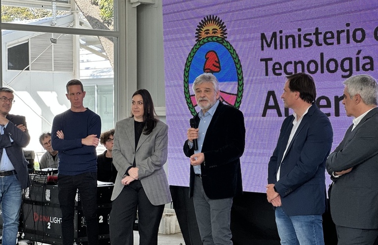 Imagen de Daniel Filmus, visit&oacute; y recorri&oacute; TecnoLagos.