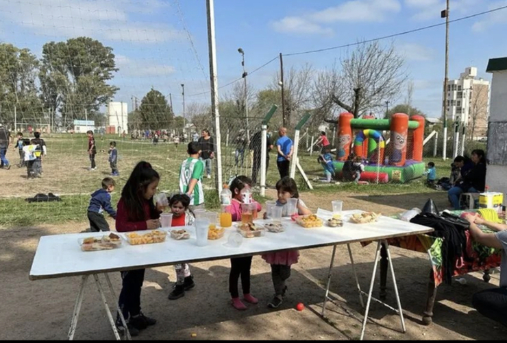 Imagen de Jornada del D&iacute;a del Ni&ntilde;o de Los Amigos de la Estaci&oacute;n.