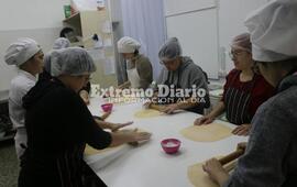 Imagen de El curso de cocina y pasteler&iacute;a del programa Santa Fe M&aacute;s realiz&oacute; pastas
