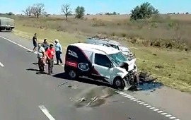 Imagen de Tres personas fallecieron en un choque frontal en la autopista Rosario � Santa Fe
