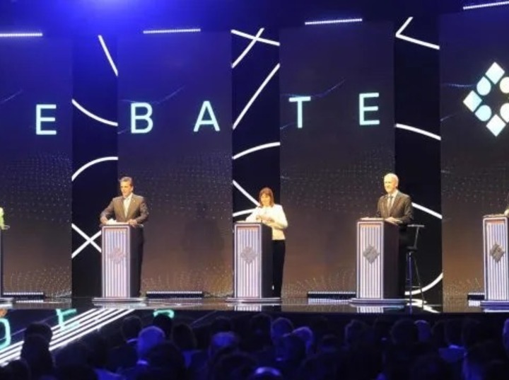 Myrian Bregman, Sergio Massa, Patricia Bullrich, Juan Schiaretti y Javier Milei desplegaron sus estrategias discursivas en el primer debate presidencial realizado el domingo a la noche en Santiago del Estero.