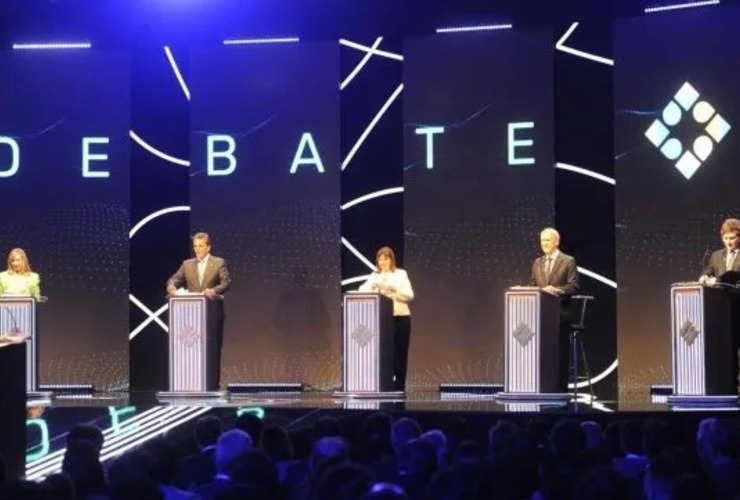 Myrian Bregman, Sergio Massa, Patricia Bullrich, Juan Schiaretti y Javier Milei desplegaron sus estrategias discursivas en el primer debate presidencial realizado el domingo a la noche en Santiago del Estero.