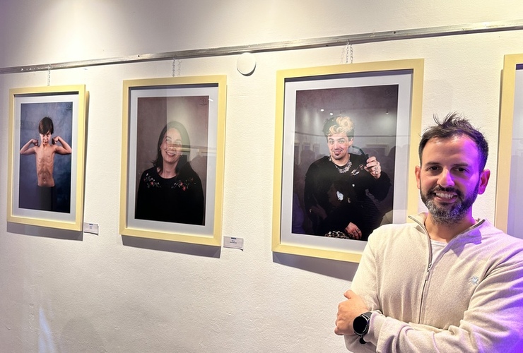 Imagen de 'Retratos', muestra fotográfica del artista local Franco Zeoli en el Centro Cultural.