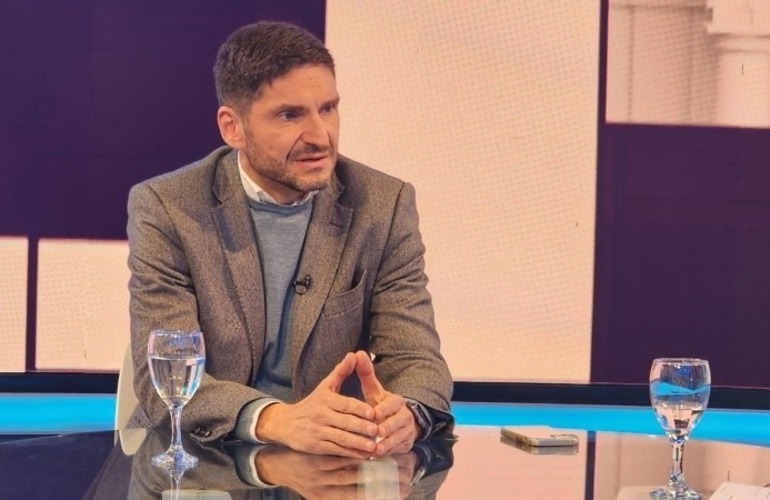 Imagen de Pullaro en el debate: �Patricia es la &uacute;nica que dijo qu&eacute; va a hacer para Santa Fe�