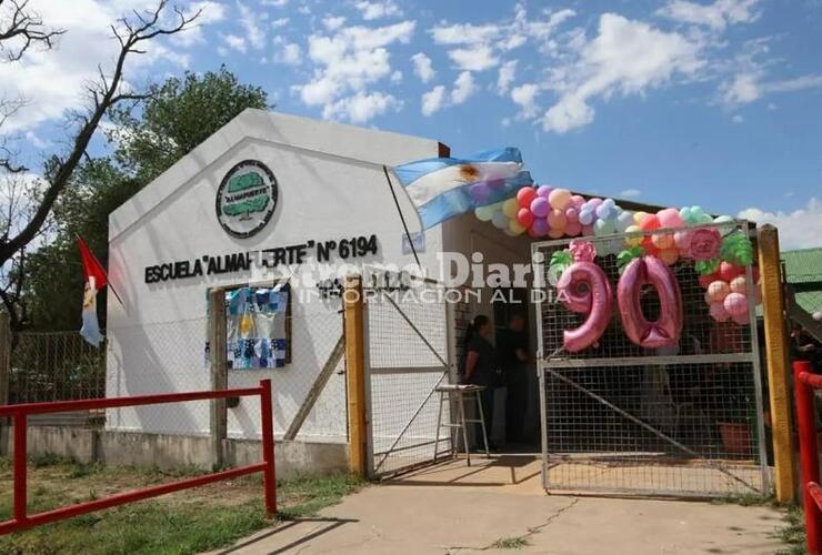 Imagen de La Escuela N°6194 Almafuerte del paraje El Ombú cumplió 90 años