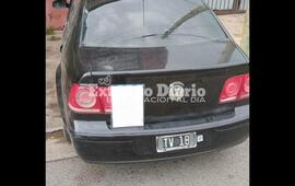 El rodado presuntamente utilizado durante la entradera registrada el pasado viernes en esta ciudad.
