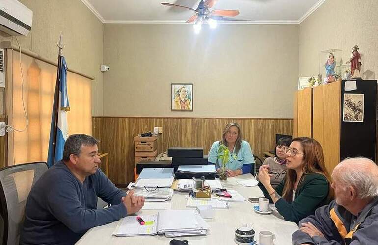 Imagen de Comuna de Pav&oacute;n y PAMI firmaron importante convenio