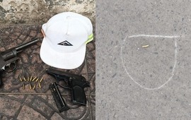 Las armas que ten&iacute;an los delincuentes.