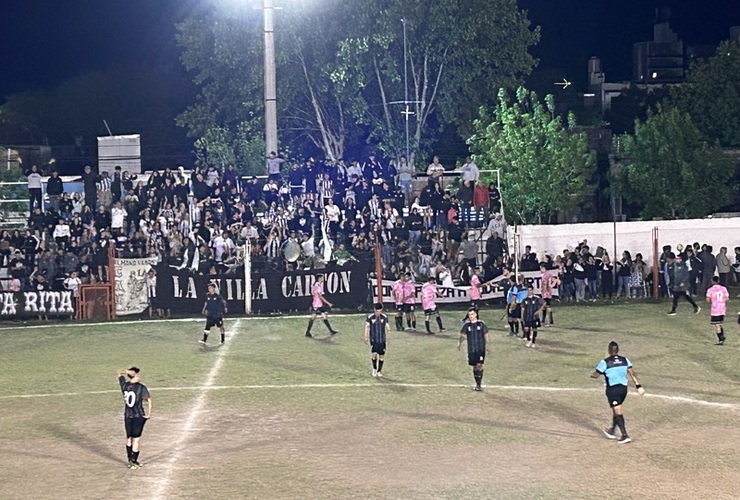 Imagen de Unión le ganó 1 a 0 a Riberas y clasificó a los playoffs