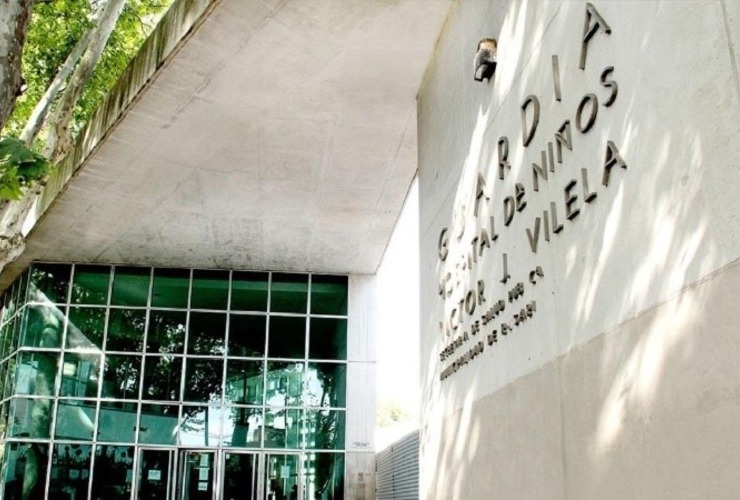 El nene lleg&oacute; en ambulancia al Vilela.