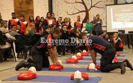Imagen de Gran convocatoria para el curso abierto de RCP en adultos y ni&ntilde;os y uso de DEA