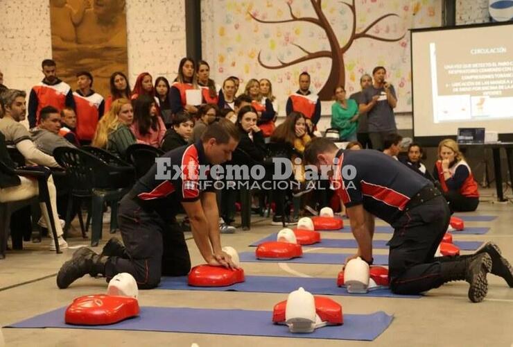 Imagen de Gran convocatoria para el curso abierto de RCP en adultos y niños y uso de DEA