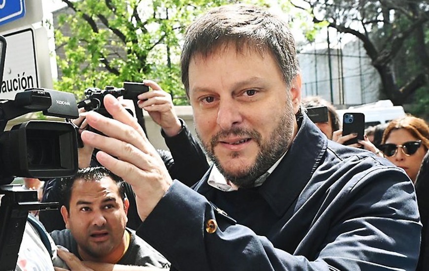 Imagen de Leandro Santoro se baj&oacute; del balotaje en la ciudad de Buenos Aires y Macri ser&aacute; el jefe de Gobierno