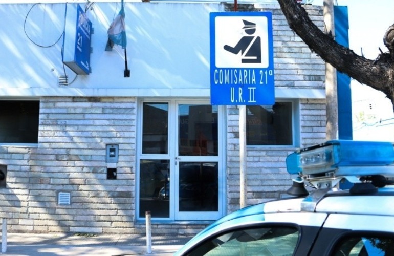 Imagen de Se escap&oacute; otro detenido de una comisar&iacute;a de Rosario y hay dos polic&iacute;as demorados
