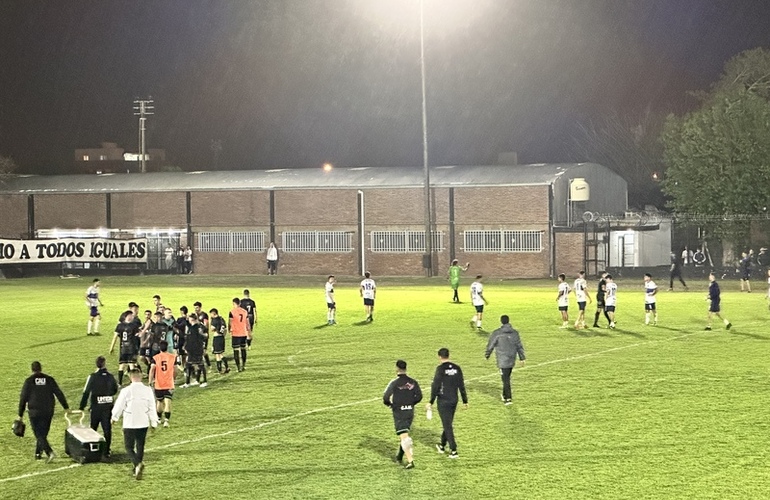 Imagen de 1era divisi&oacute;n: Uni&oacute;n venci&oacute; 2-0 a Central Argentino en la Ida de los Cuartos de Final.