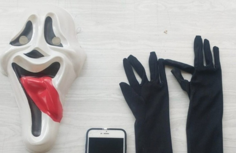 La m&aacute;scara cotill&oacute;n de la saga de terror Scream. (UR2)