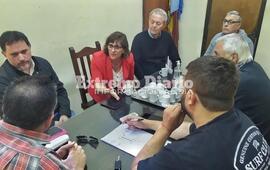 Imagen de Reuni&oacute;n para organizar las descargas en el microcentro