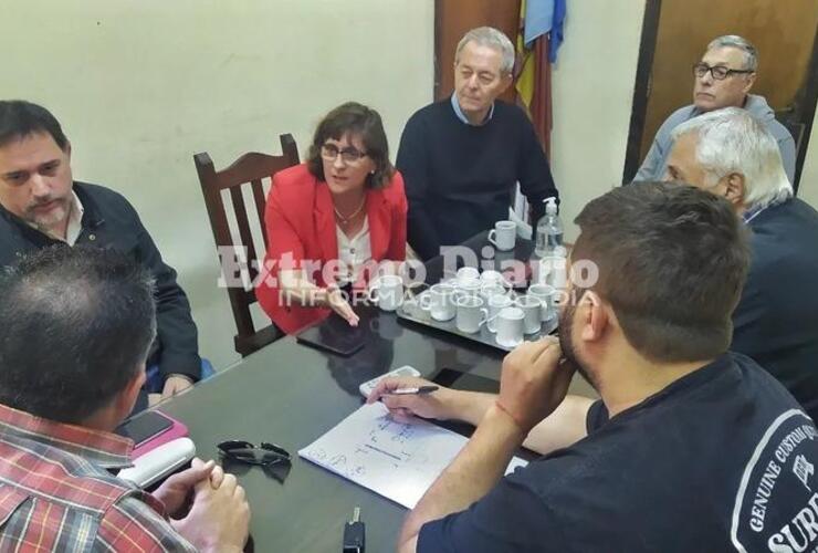 Imagen de Reunión para organizar las descargas en el microcentro