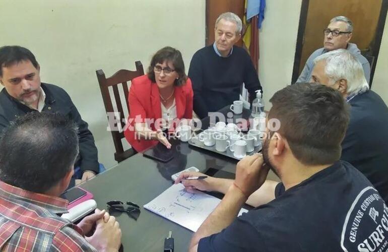 Imagen de Reunión para organizar las descargas en el microcentro