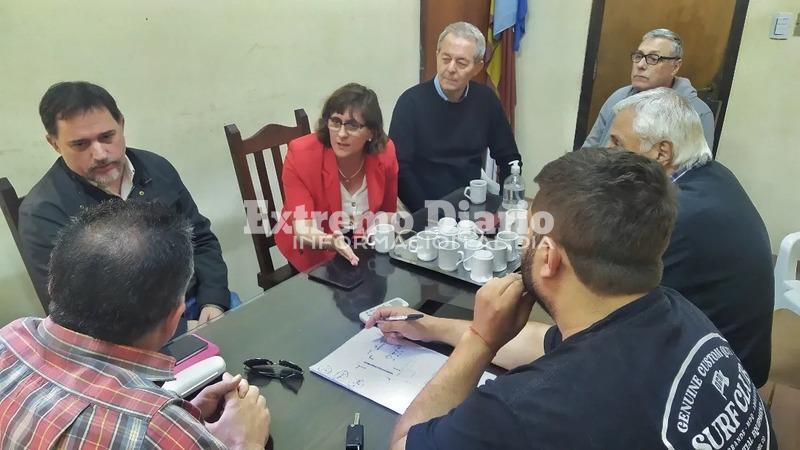 Imagen de Reuni&oacute;n para organizar las descargas en el microcentro