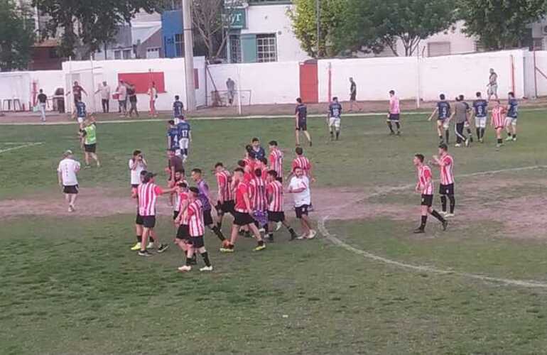 Imagen de A.S.A.C. cayó 3 a 1 contra Riberas en la ida de los Cuartos de Final