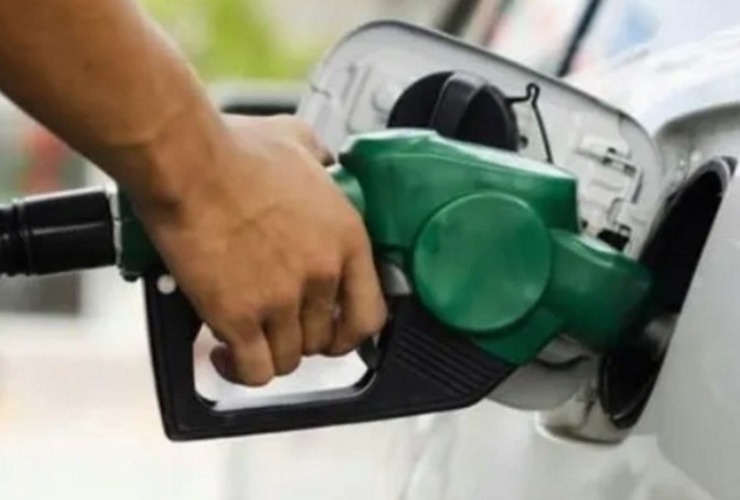 Imagen de Petroleras presentaron al gobierno un plan de acción para normalizar abastecimiento de combustibles